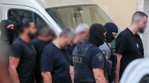 Πώς συνδέεται η Κρητική μαφία με το ΝΑΤΟ και τη Ρουμανία;