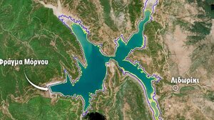 Συναγερμός στη λίμνη του Μόρνου: Η έκταση μειώθηκε κατά 42% μέσα σε έναν χρόνο - Ιστορικό χαμηλό 10ετίας!