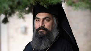 Αρχιμανδρίτης Μελχισεδέκ: «δεν υποκύπτω σε μεγάλα συμφέροντα και στον πόλεμο κατά του Πατριάρχη»