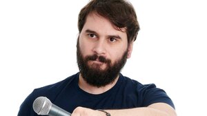 Σάλος με τον Πάρι Ρούπο: Απολύθηκε από την Pizza Fan μετά από viral σχόλια για την ελληνική σημαία