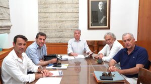 Σητεία: Με χρηματοδότηση της Περιφέρειας Κρήτης η συντήρηση-ανακατασκευή των γηπέδων τένις του Ομίλου Αντισφαίρισης