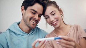 Νέο επίδομα εξωσωματικής γονιμοποίησης στο ασφαλιστήριο