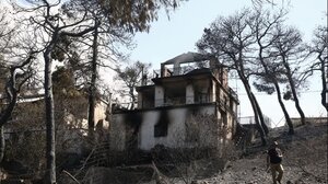 Αποζημιώσεις 2,9 εκατ. ευρώ για 37 υποθέσεις αγωγών για τις τραγωδίες σε Μάτι και Μάνδρα