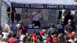 ΗΠΑ: Πυροβολισμοί εναντίον του ακροδεξιού ακτιβιστή Τσάρλι Κερκ - Σοκάρει το video