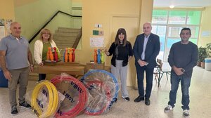 Δήμος Βιάννου: Παραδόθηκε αθλητικό υλικό σε όλες τις σχολικές Μονάδες κάθε Βαθμίδας και δύο νέοι διαδραστικοί πίνακες σε Γυμνάσιο και Λύκειο