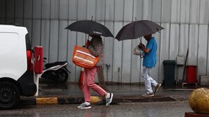 Κακοκαιρία στην Αττική: Πού εντοπίζονται προβλήματα - Πώς θα εξελιχθεί