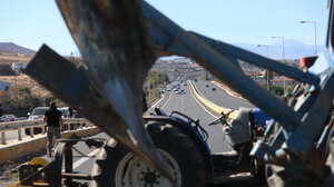 Κινητοποιήσεις αγροτοκτηνοτρόφων: Κλειστός εκ νέου ο ΒΟΑΚ στο Ηράκλειο - Βίντεο