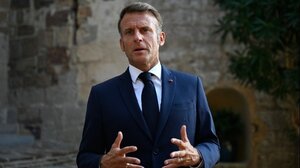 Λούβρο: Επιτάχυνση της υλοποίησης των μέτρων ασφαλείας του μουσείου ζήτησε ο Μακρόν