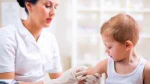 Τι αλλάζει εφέτος στο Πρόγραμμα Εμβολιασμών για τα παιδιά