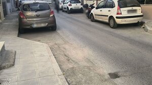 Ηράκλειο: Μεγάλα πεζοδρόμια σε στενούς δρόμους