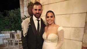 Λαμπερός γάμος για τον Γιώργο Γλυκοκόκαλο και την αγαπημένη του Παγώνα!