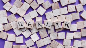 Πώς επηρεάζουν την υγεία της καρδιάς οι συνήθειες στα 20 και στα 30