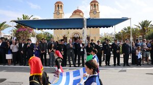 28η Οκτωβρίου: Κάτω από έναν λαμπρό ήλιο ο εορτασμός στη Νέα Αλικαρνασσό - Βίντεο και φωτογραφίες