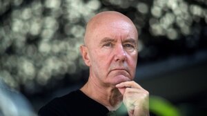 Ο Ίρβιν Γουέλς θεωρεί ότι «γινόμαστε σκλάβοι της τεχνολογίας»