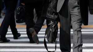 Σε κρίση η ψυχική υγεία των εργαζομένων - Τι δείχνει η νέα έρευνα για burnout και ευημερία