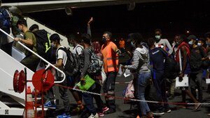 Πλεύρης: Καμία ανοχή στους μαντράχαλους μετανάστες που είναι ενήλικοι και όταν έρχονται στην Ελλάδα δηλώνουν ανήλικοι