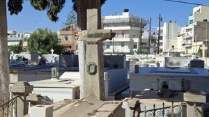 Εγκατάλειψη στο Νεκροταφείο του Αγίου Κωνσταντίνου: Ο σεβασμός που χάθηκε