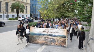 Δυναμική παρουσία της Κρήτης και του Δήμου Μινώα Πεδιάδας στην Αθήνα για τη «σωτηρία» της Παπούρας