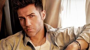 Με Πέτρο Ιακωβίδη ο ετήσιος χορός του Παγκρήτιου Συλλόγου Διευθυντών ξενοδοχείων