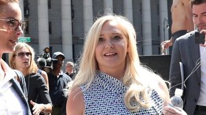 Βιρτζίνια Τζιουφρέ: «Με βίασε γνωστός πρωθυπουργός» 