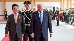 Ο Ντ. Τραμπ δεσμεύθηκε να μειώσει την ένταση μεταξύ Νότιας και Βόρειας Κορέας