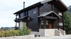 Δολοφονία Γιάννη Λάλα στην Αράχωβα: Δύο εκτελεστές δείχνουν τα στοιχεία για τα όπλα