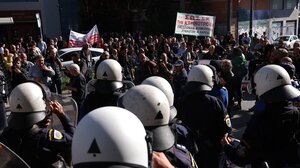 Μαζική κινητοποίηση αγροτών στην Αθήνα – «Δεν είμαστε όλοι κλέφτες»