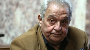 Την Πέμπτη το μεσημέρι η πολιτική κηδεία του Αλέκου Φλαμπουράρη