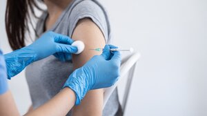 Η γρίπη ήρθε νωρίτερα στην Ελλάδα: Ποιες ομάδες κινδυνεύουν από τον υποκλάδο K και ποιο το πλάνο προστασίας