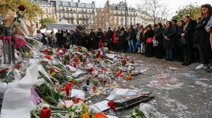 Η Γαλλία αποτίει για ακόμη μια χρονιά φόρο τιμής στα θύματα των επιθέσεων της 13ης Νοεμβρίου 2015