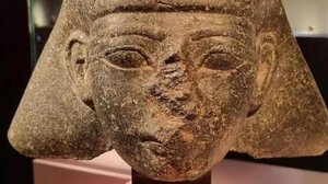 Η Ολλανδία επιστρέφει στην Αίγυπτο κλεμμένο γλυπτό 3500 ετών