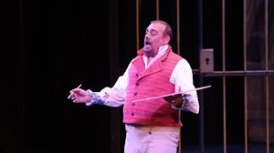 Δημήτρης Πακσόγλου: «Ο Παλιάτσος Κάνιο μιλάει κατευθείαν στην ψυχή»