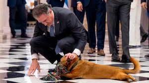 Ο Πίνατ έκλεψε την παράσταση στη συζήτηση για τα ενεργειακά στο Μαξίμου