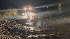 Πλημμύρισε η εθνική οδός και έκλεισε η ανατολική είσοδος του Αγίου Κωνσταντίνου