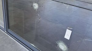 "Γάζωσαν" με 14 σφαίρες σπίτι επιχειρηματία στη Ρόδο