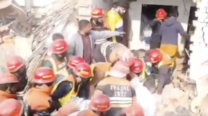 Πακιστάν: 18 νεκροί από έκρηξη σε εργοστάσιο κόλλας - Kαταστροφές σε πολλά κτήρια