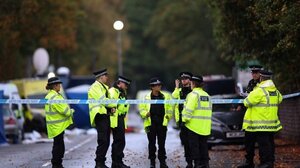 Επίθεση με μαχαίρι μέσα σε τρένο στην ανατολική Αγγλία - Αρκετοί τραυματίες, δύο συλλήψεις