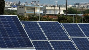 Κυριαρχία ΑΠΕ για 1η φορά στο παραγωγικό δυναμικό της ΔΕΗ