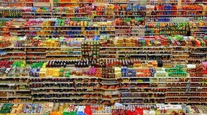 Απειλή για τη δημόσια υγεία η παγκόσμια αύξηση στην κατανάλωση υπερεπεξεργασμένων τροφίμων