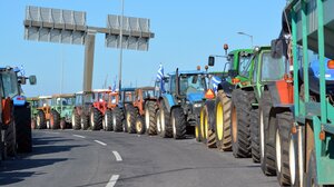 Αγρότες: 18 μπλόκα τάσσονται υπέρ του διαλόγου