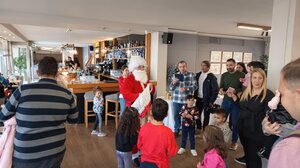 Σκόρπισε... χαμόγελα η χριστουγεννιάτικη γιορτή - θεσμός της ΕΣΗΕΠΗΝ για τα παιδιά των δημοσιογράφων