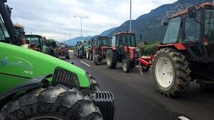 Αγρότες: Ανοιχτά και σήμερα τα μπλόκα σε Μάλγαρα, Ευζώνους, Προμαχώνα και Νίκη