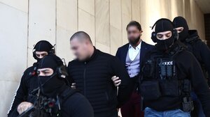 Διπλή δολοφονία Φοινικούντας: Απολογείται σήμερα ο 30χρονος για συνέργεια