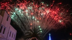 Με μια λαμπρή γιορτή η φωταγώγηση του Χριστουγεννιάτικου δέντρου στο Ρέθυμνο