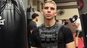 Γιάννης Τσουκαλάς: Ποιος είναι ο Έλληνας kickboxer που δέχτηκε άγρια επίθεση στη Σερβία - Δείτε βίντεο