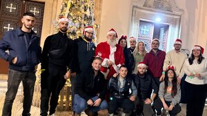 Φωταγωγήθηκε το δέντρο στις Κορφές!