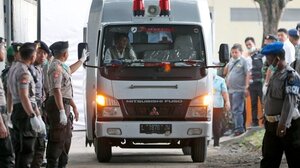 Ινδονησία: Δεκαέξι νεκροί σε τροχαίο δυστύχημα με λεωφορείο