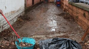 Κακοκαιρία Byron: «Θαμμένη στη λάσπη η Νέα Πέραμος» - Πρωτοφανής καταιγίδα χτυπά τα Μέγαρα