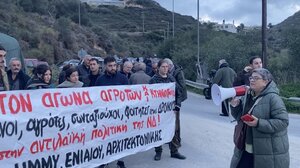 Επί ποδός παραμένουν οι αγροτοκτηνοτρόφοι της Κρήτης: Κλείνουν στις 15:00 την Εθνική Οδό οι αγρότες των Χανίων
