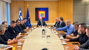 Βήματα προσέγγισης στη συνάντηση Χατζηδάκη/Τσιάρα με τους αγρότες της Κρήτης